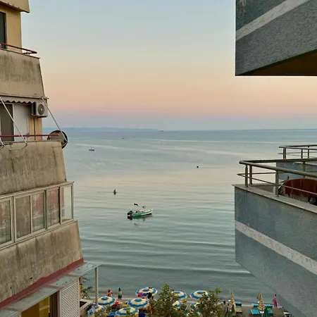 Mona Seaside With Parking Апартаменты