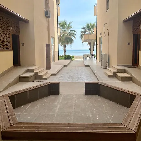 Mona Seaside With Parking *