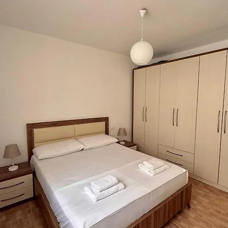 Apartamento Mona Seaside With Parking Durrës