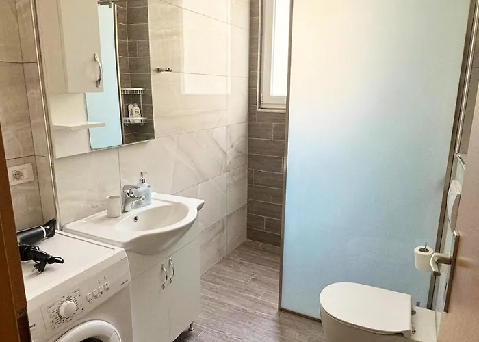 Mona Seaside With Parking 公寓 *