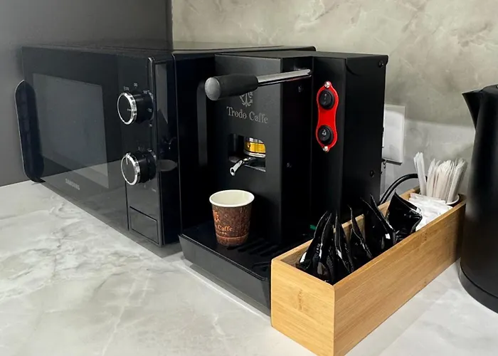 公寓 Mona Seaside With Parking Durrës